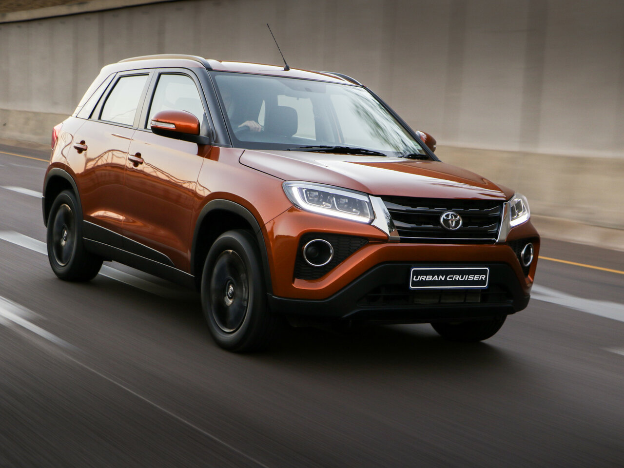 Toyota Urban Cruiser YF, Внедорожник 5 дв. - технические характеристики ...