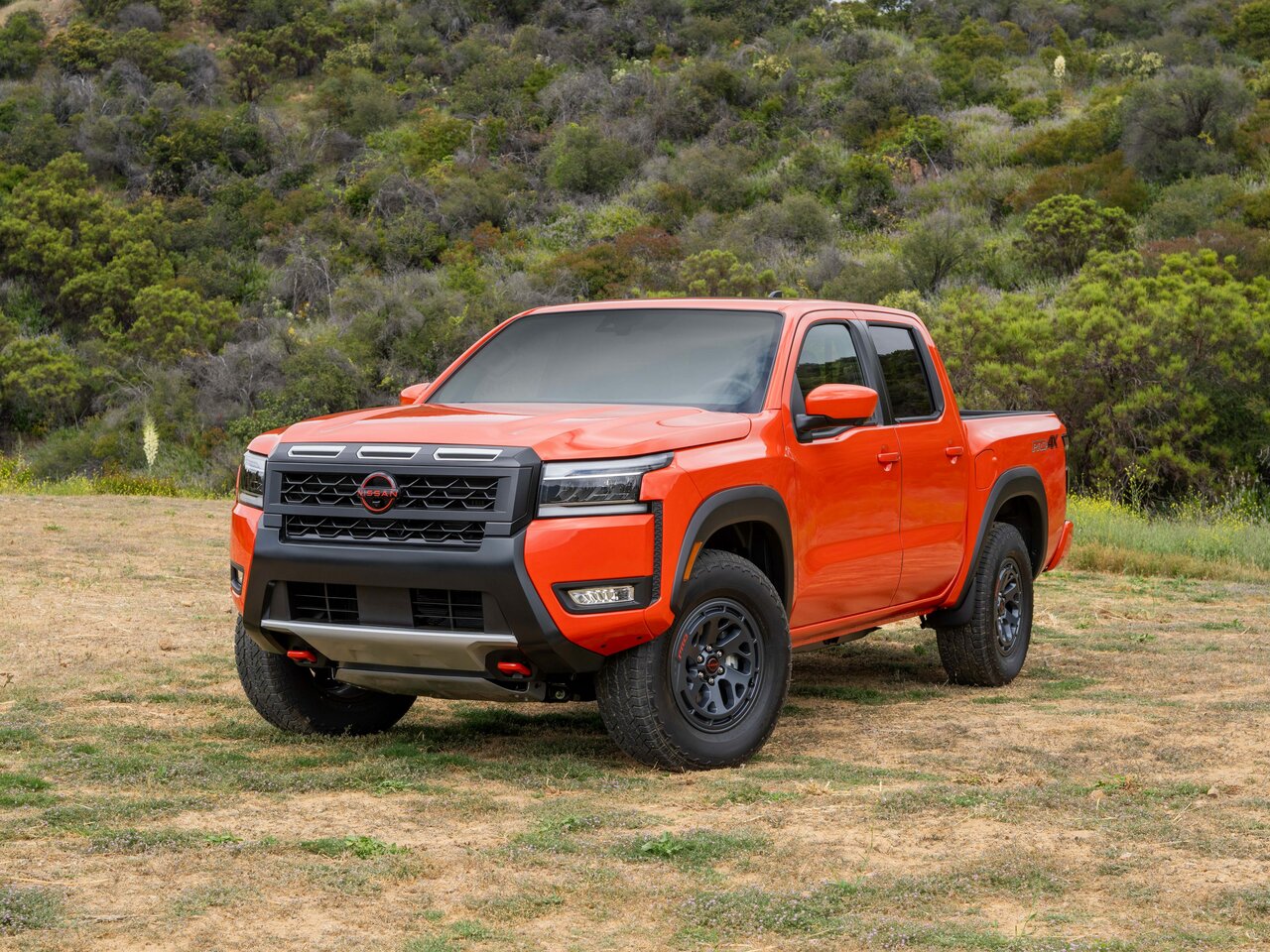 Nissan Frontier Основной вид