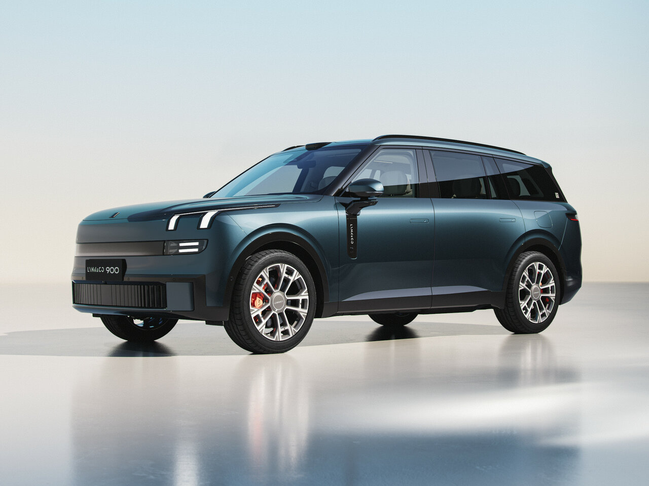 Lynk & Co 900 Основной вид
