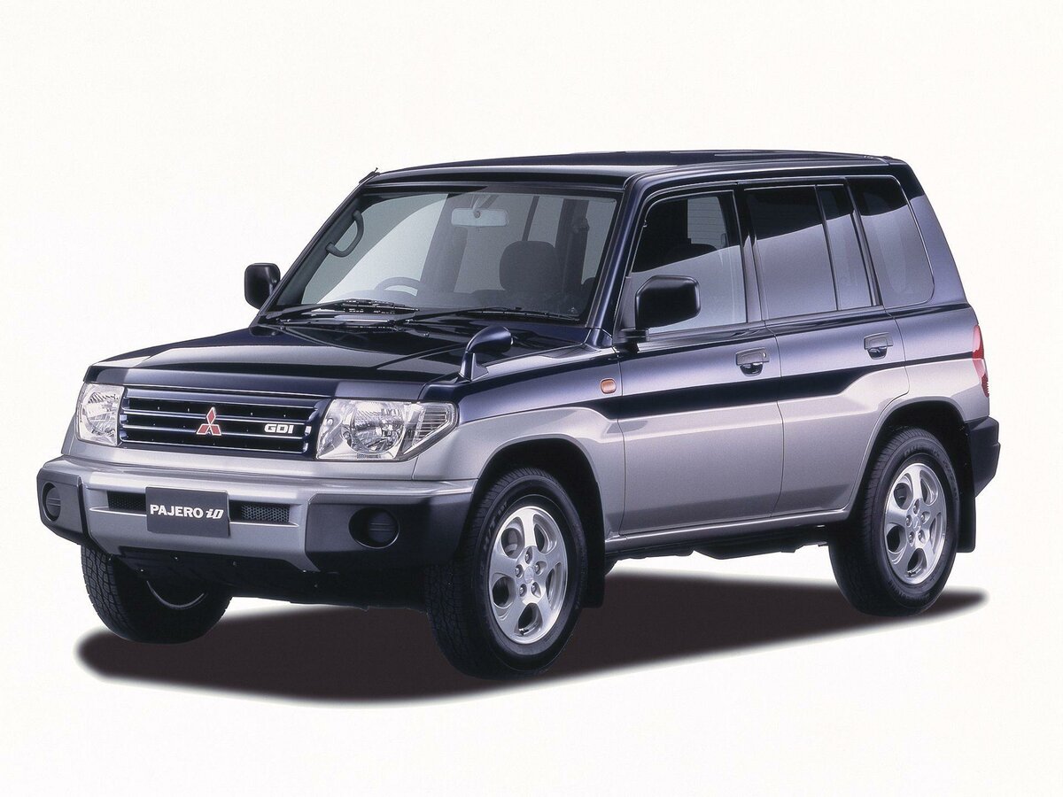 Mitsubishi Pajero iO, Внедорожник 3 дв.: фото поколения