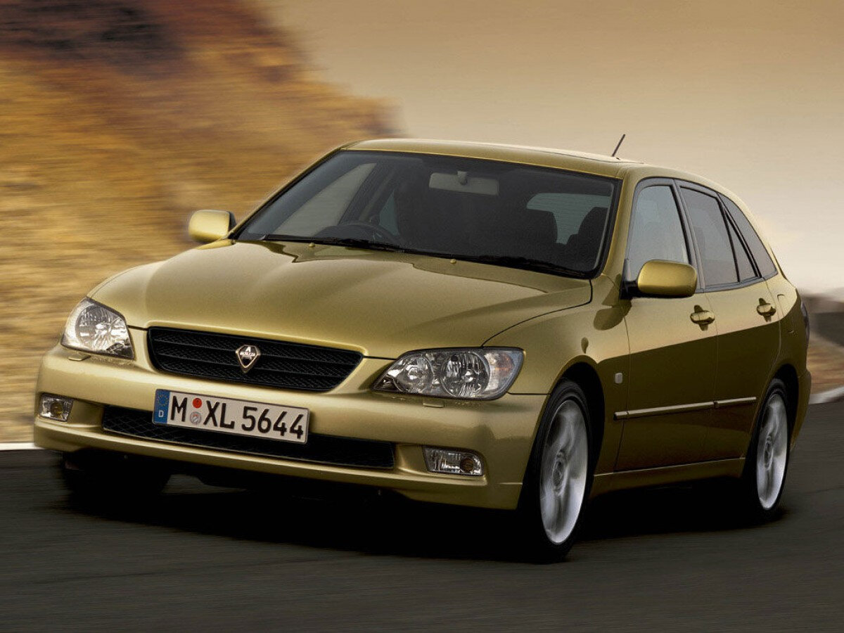 Toyota Altezza Основной вид