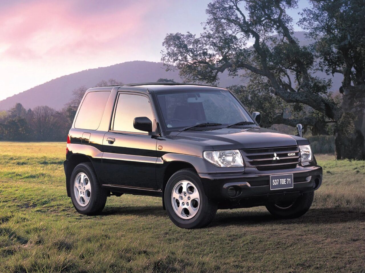 Mitsubishi Pajero iO Основной вид