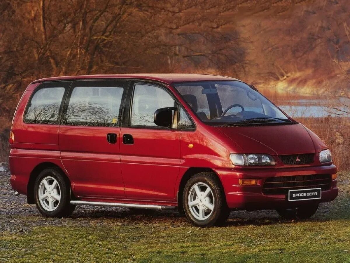 Mitsubishi Space Gear Основной вид