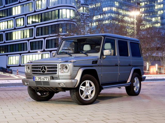 Первое поколение G-class W463