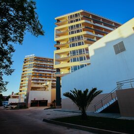 Купить 3-комнатную квартиру с ремонтом в ЖК «Триумф» в Адлере - изображение 2