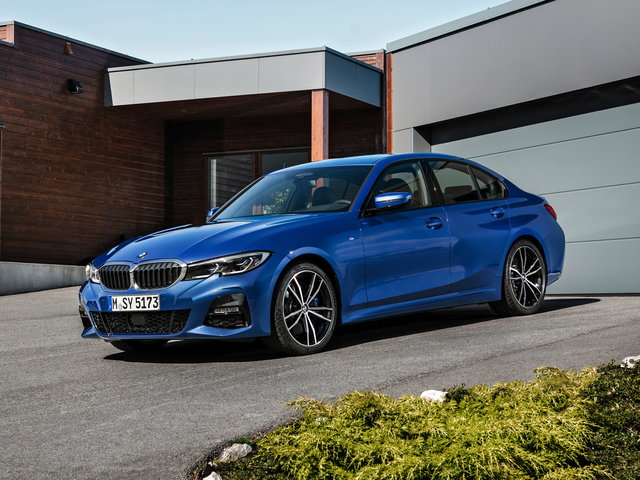 BMW 3  -            3 