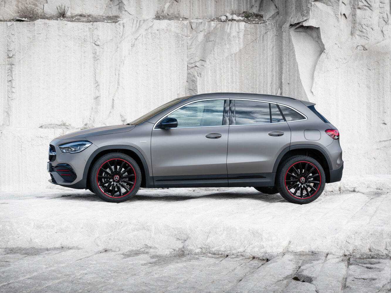 Mercedes-Benz GLA, вид 2