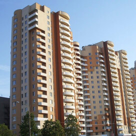 Купить двухкомнатную квартиру в кирпично-монолитном доме в ЖК «Кассиопея» в Санкт-Петербурге и ЛО - изображение 1