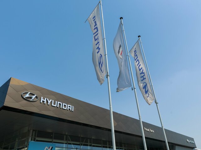 Профиль дилера РОЛЬФ Лахта Hyundai на Авто.ру