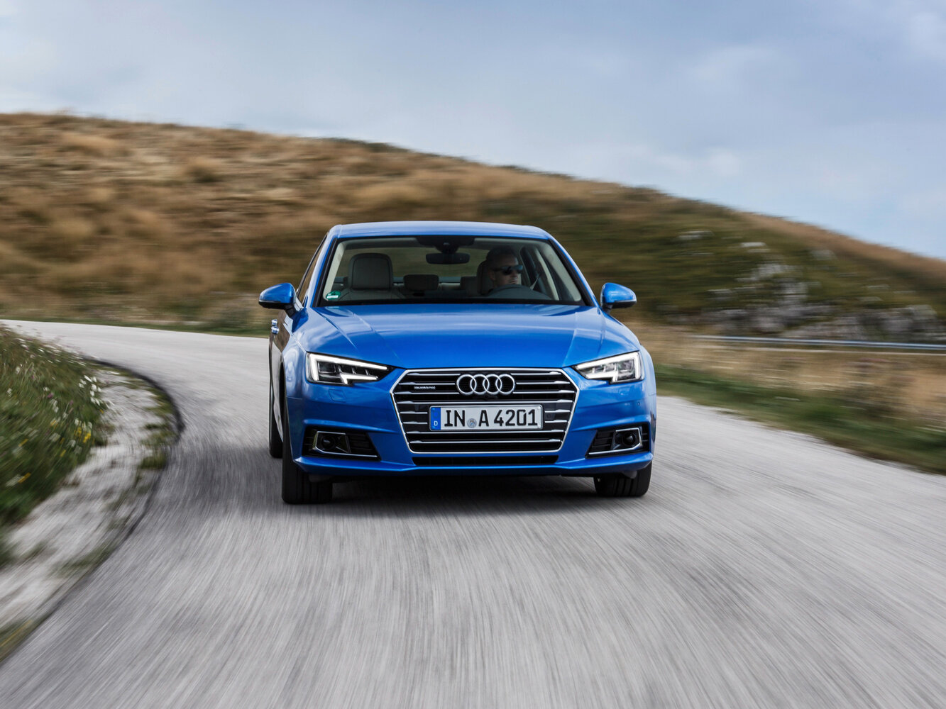 Audi A4 Sedan, вид 3