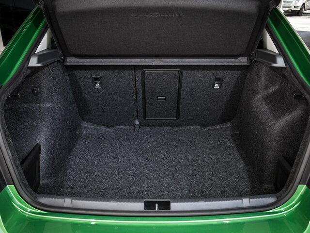 Skoda Rapid 1 поколение рестайлинг, Лифтбек - технические ...