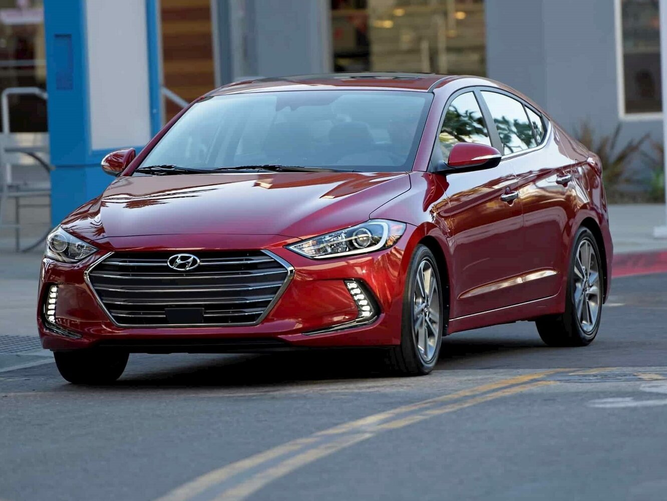 Hyundai Avante, вид 3