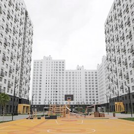 Купить 2-комнатную квартиру без ремонта в ЖК «Лугометрия» в Пензе - изображение 1