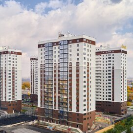 Купить квартиру - студию с парковкой в ЖК «Дебют» в Тюмени - изображение 2