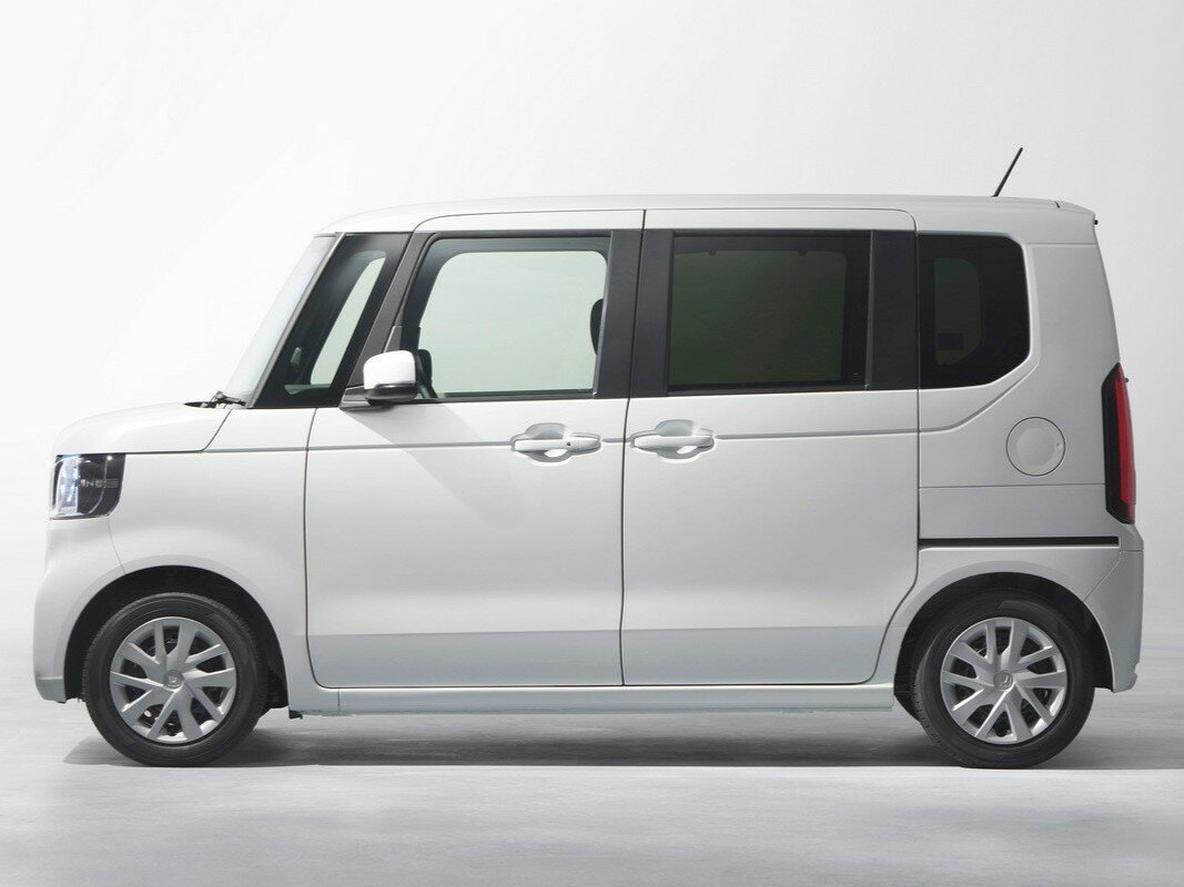 Honda N-BOX, вид 2