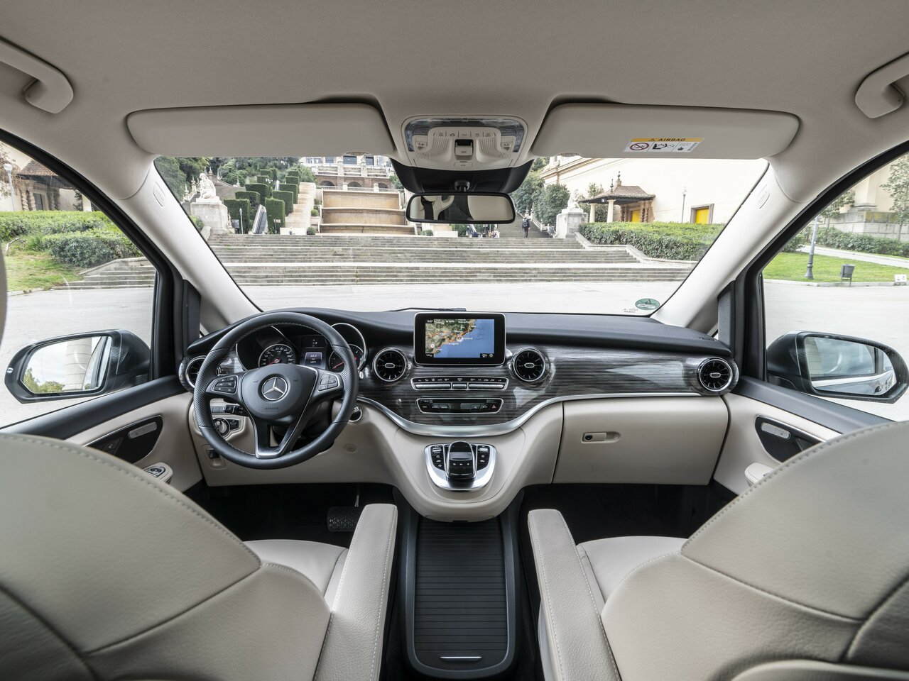 Беспроводная зарядка для оригинальных сидений Mercedes Benz V-class W447
