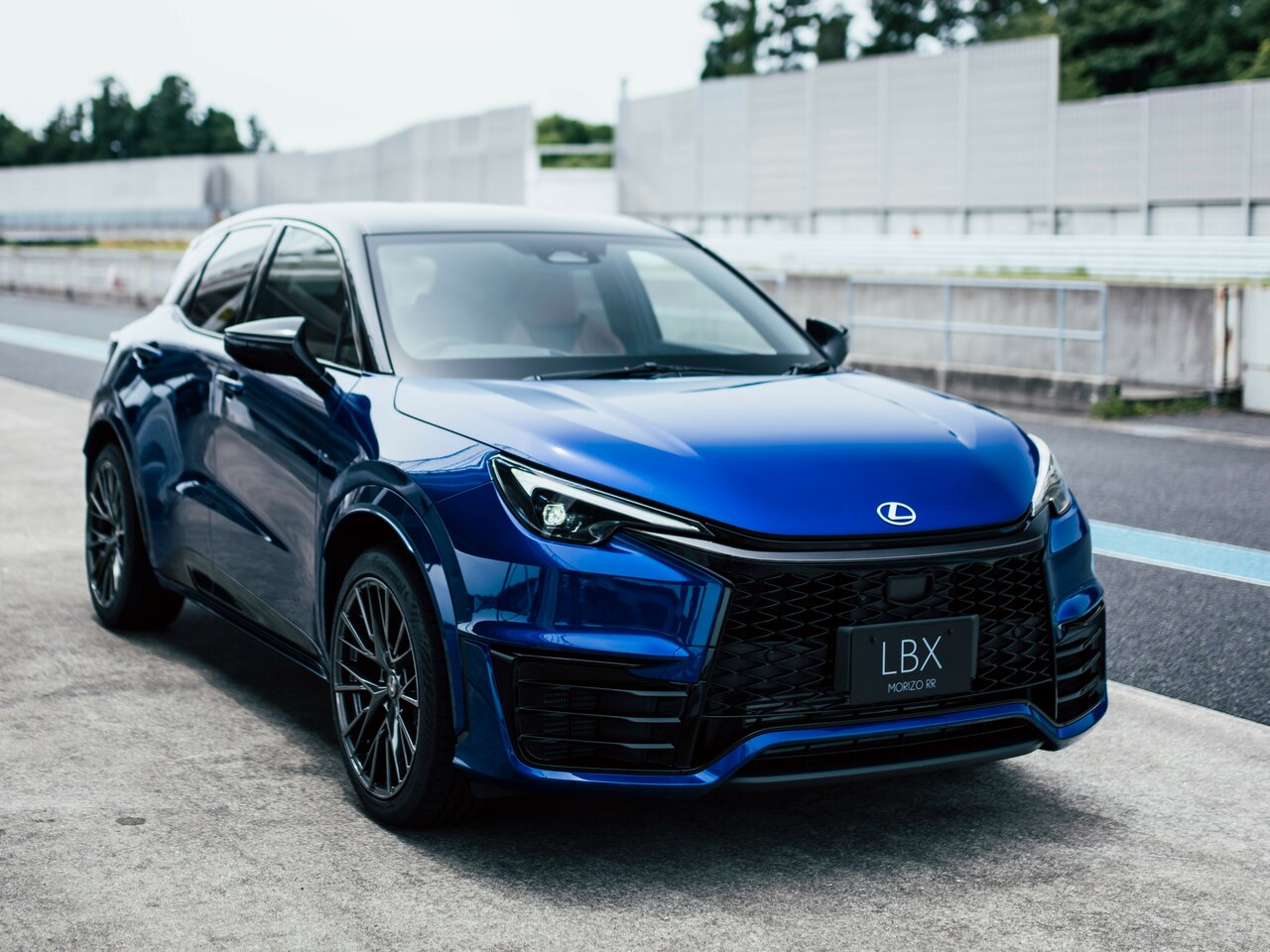 Lexus LBX Основной вид