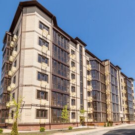 Купить 2-комнатную квартиру без ремонта в ЖК «Ярославский» в Горячем Ключе - изображение 1