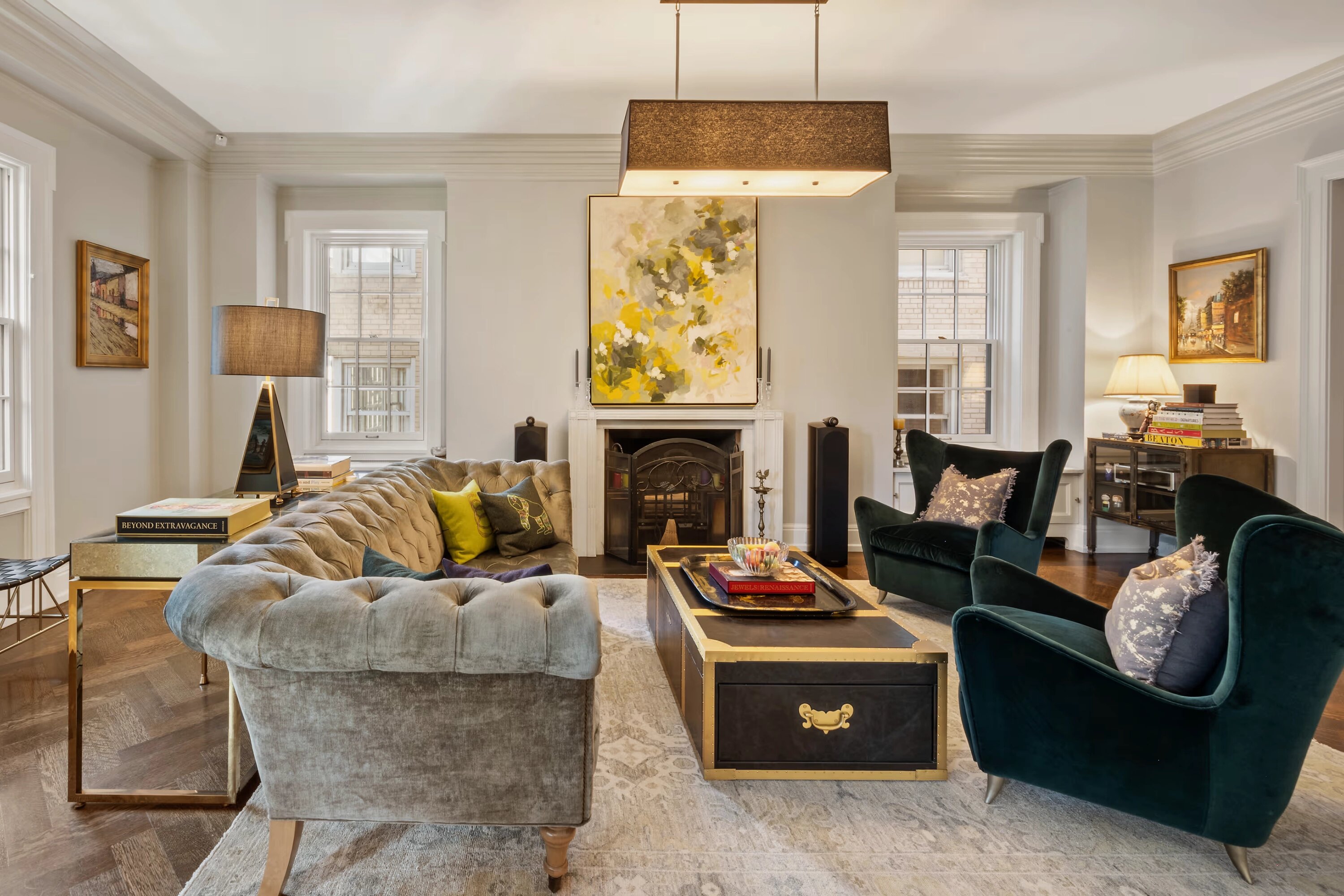 На Манхэттене продаётся двухуровневая квартира Умы Турман