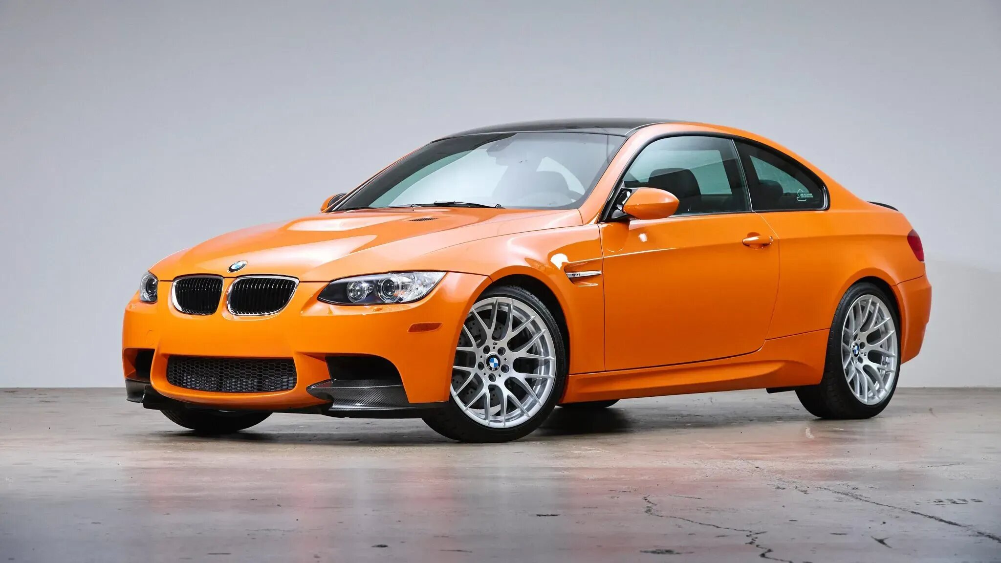 За 13-летний BMW M3 предлагают 200 тысяч долларов: он новый и редкий