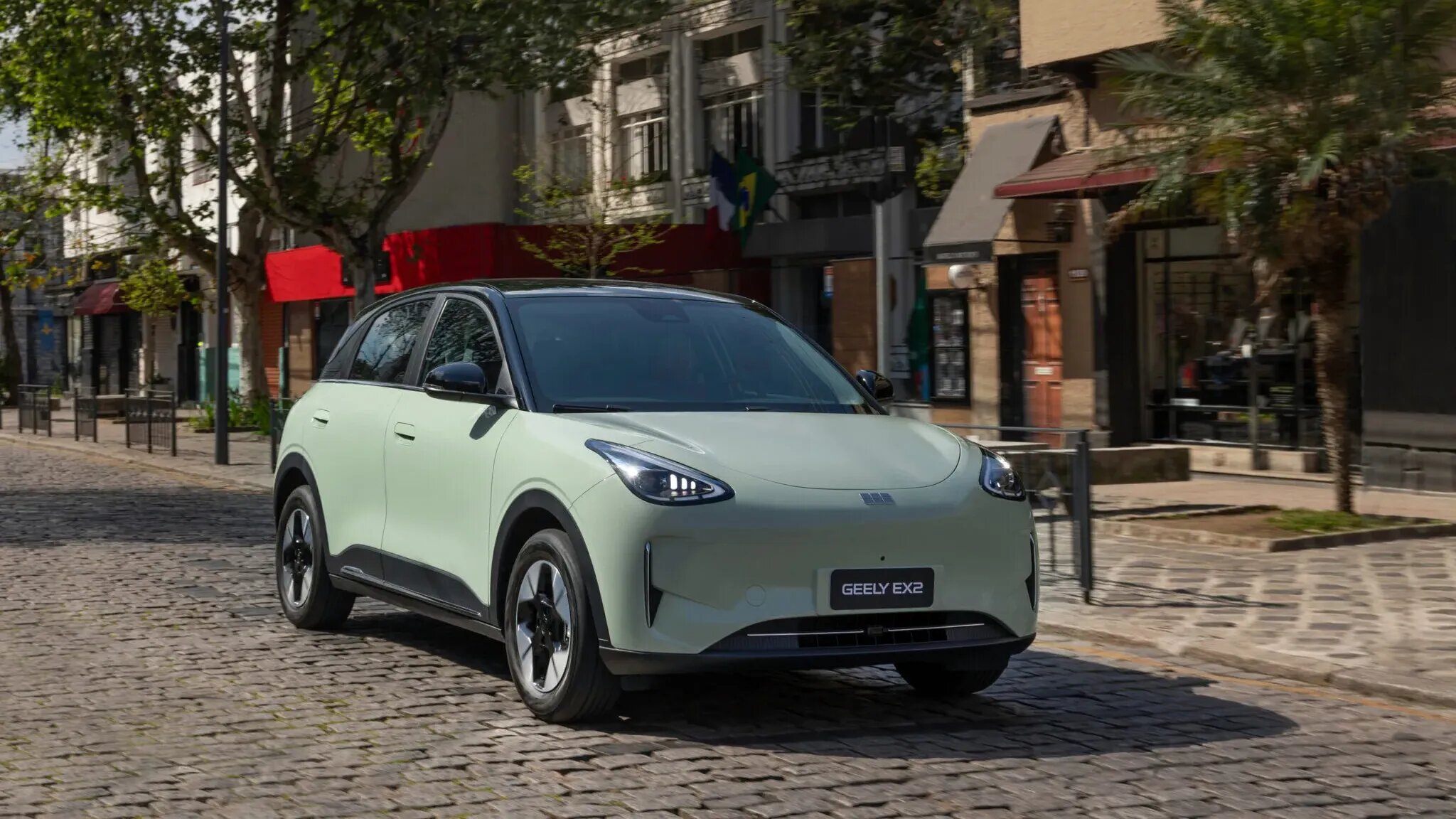 Geely покупает часть испанского завода Ford