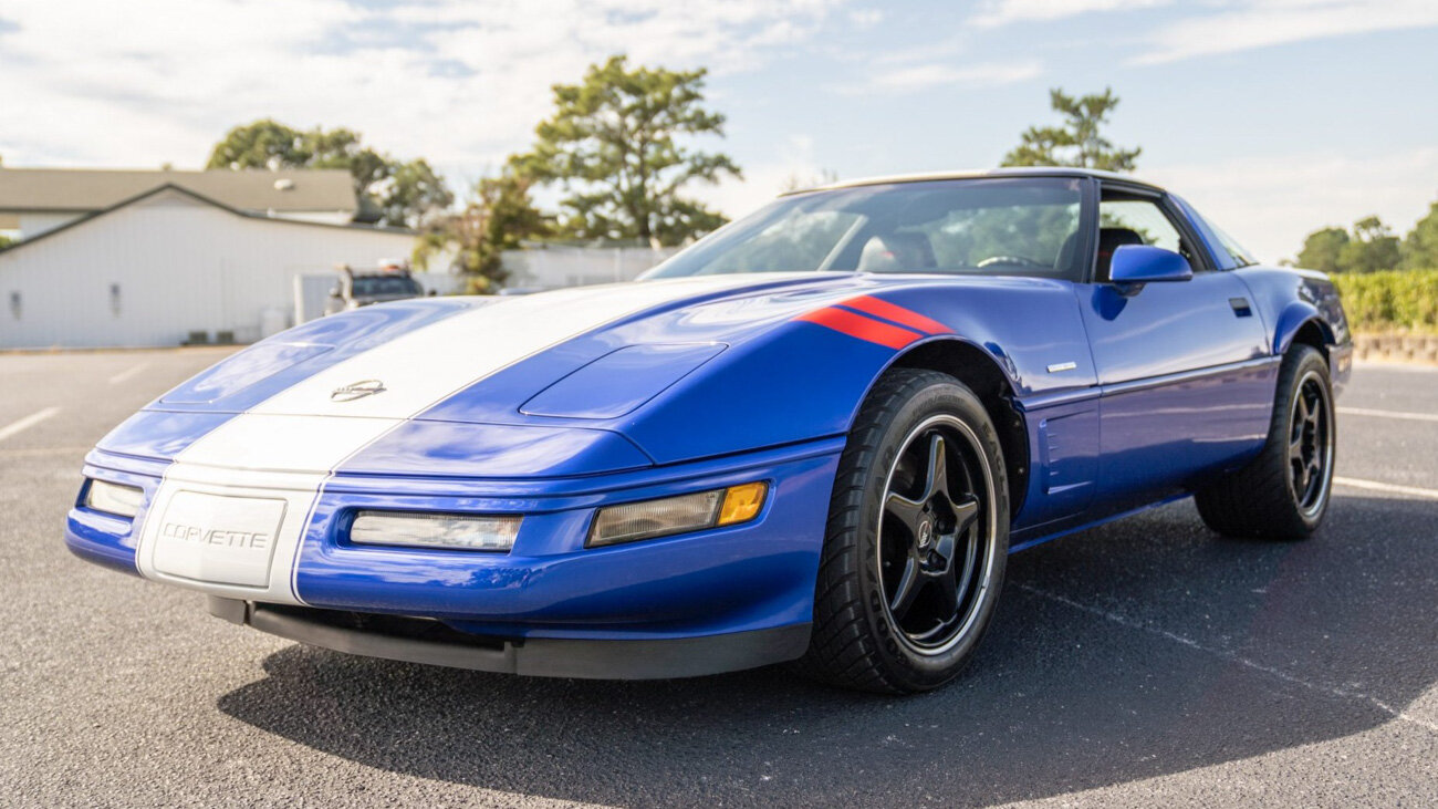 Продаётся «прощальный» Chevrolet Corvette 1996 года, на котором почти не ездили
