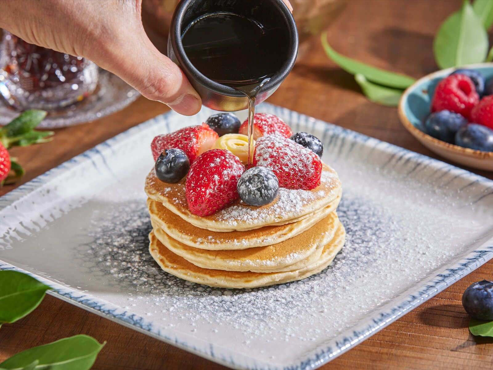 Панкейки с карамельным сиропом