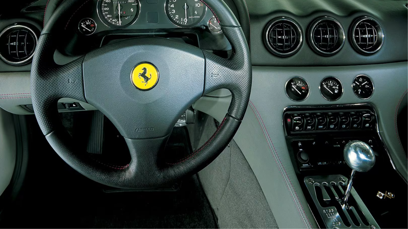 Ferrari хочет вернуть механическую коробку для суперкаров, но не для всех