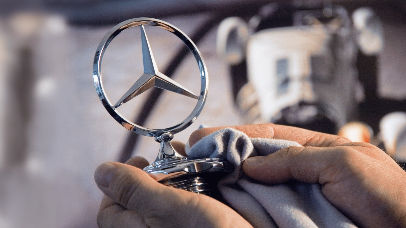 Mercedes-Benz продаёт своё российское имущество и может покинуть рынок