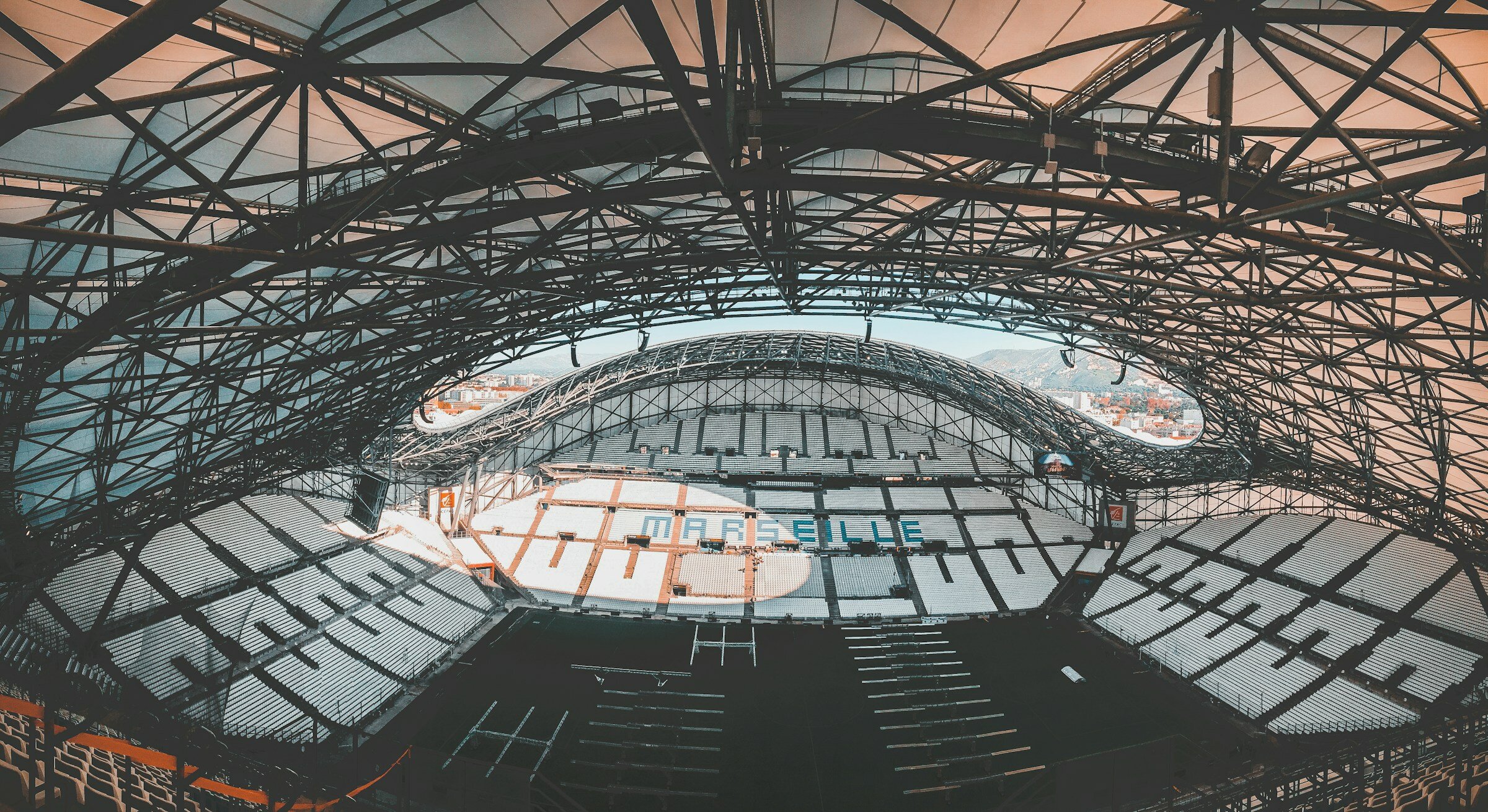 Стадион — домашняя арена команды Olympique de Marseille.