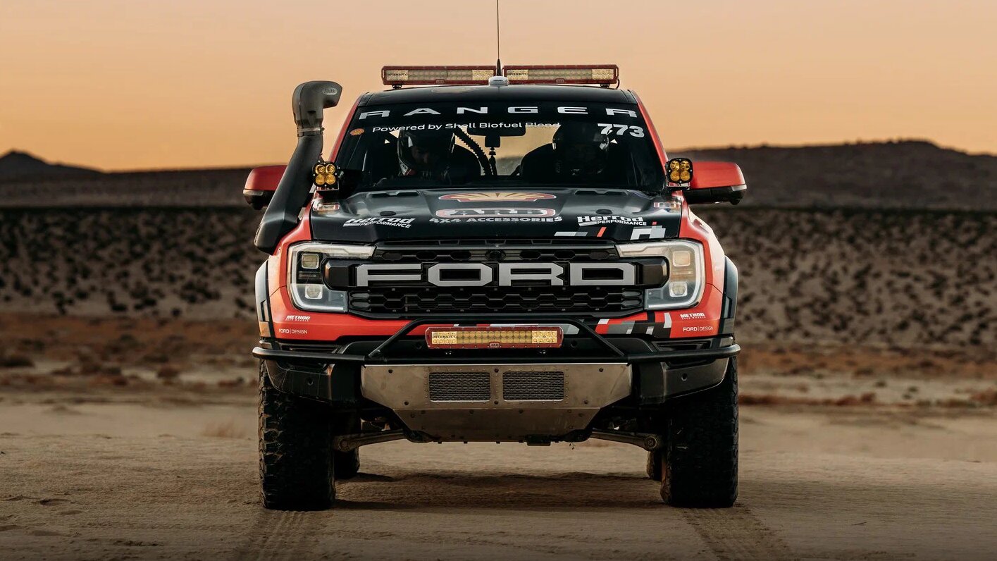 Ford показал новую модификацию пикапа Ranger для гонок