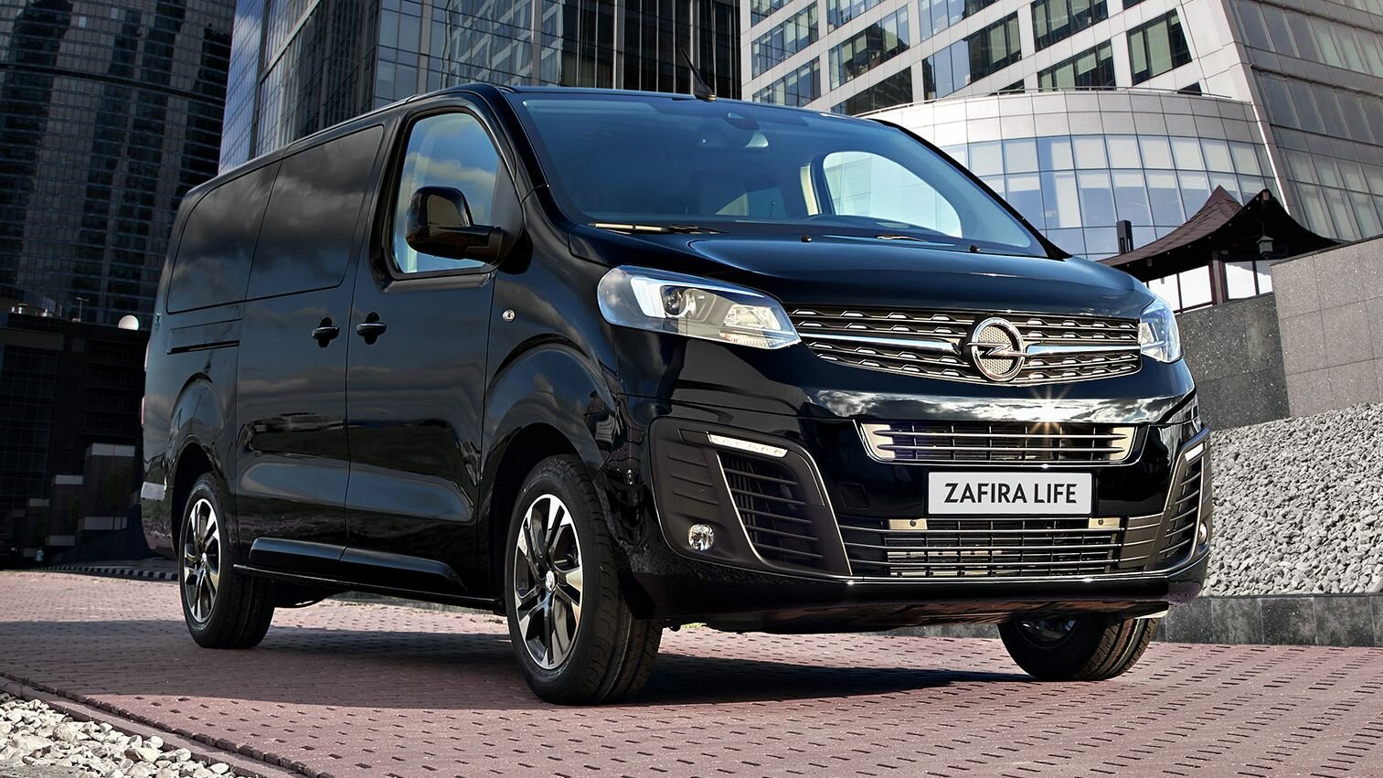 Полноприводные Opel Vivaro и Zafira Life для России: известны цены