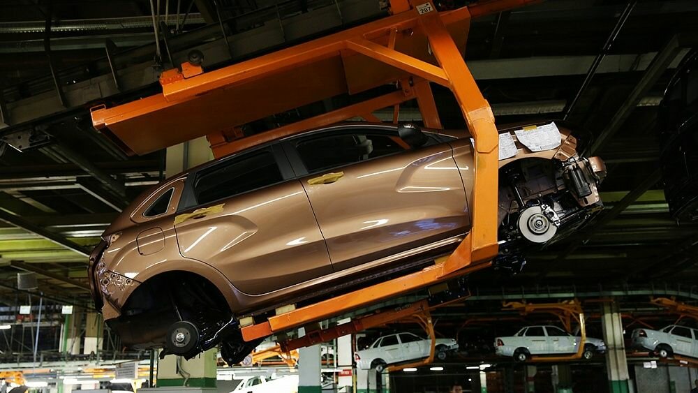 АвтоВАЗ прекратит выпуск Lada Xray: что будет с запчастями