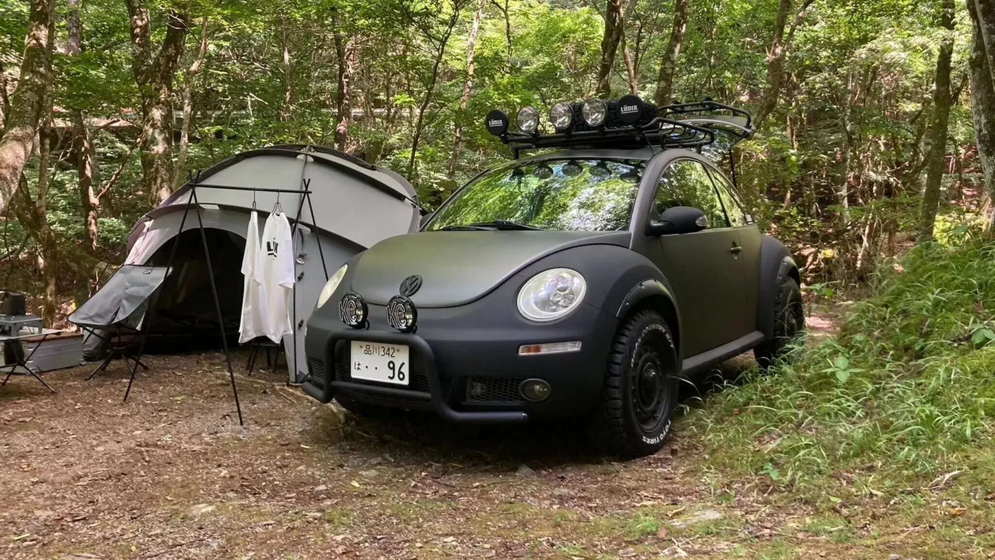 Японцы научились превращать VW Beetle во внедорожник
