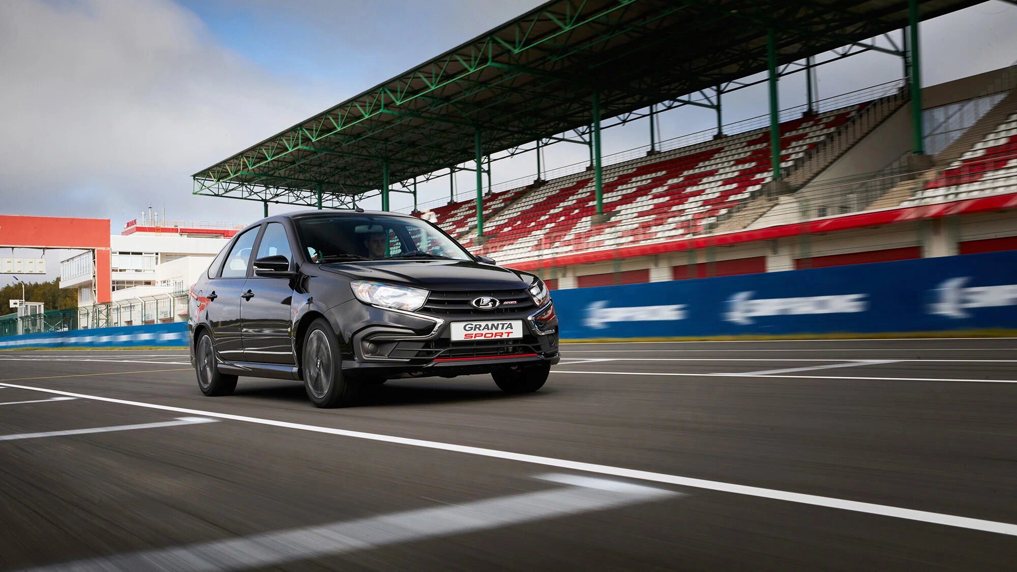 Lada Granta вошла в десятку самых продаваемых компакт-каров мира