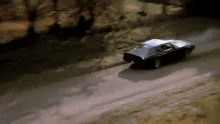 Взорванный Pontiac Trans Am из последнего фильма Стива Маккуина нашли спустя 39 лет – в сарае