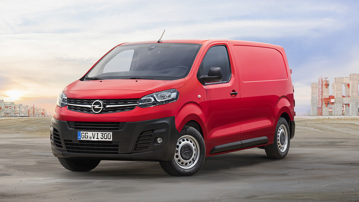 Ещё одна коммерческая модель – Фургон Vivaro Transporter, который является копией моделей Peugeot Expert и Citroen Jumpy. Обе они тоже собираются в Калуге, и скоро к ним присоединится Opel.