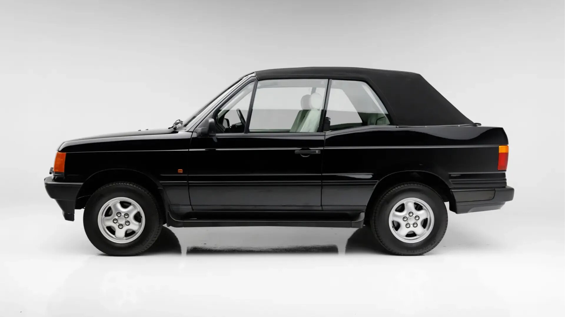 Уникальный кабриолет Range Rover пустят с молотка