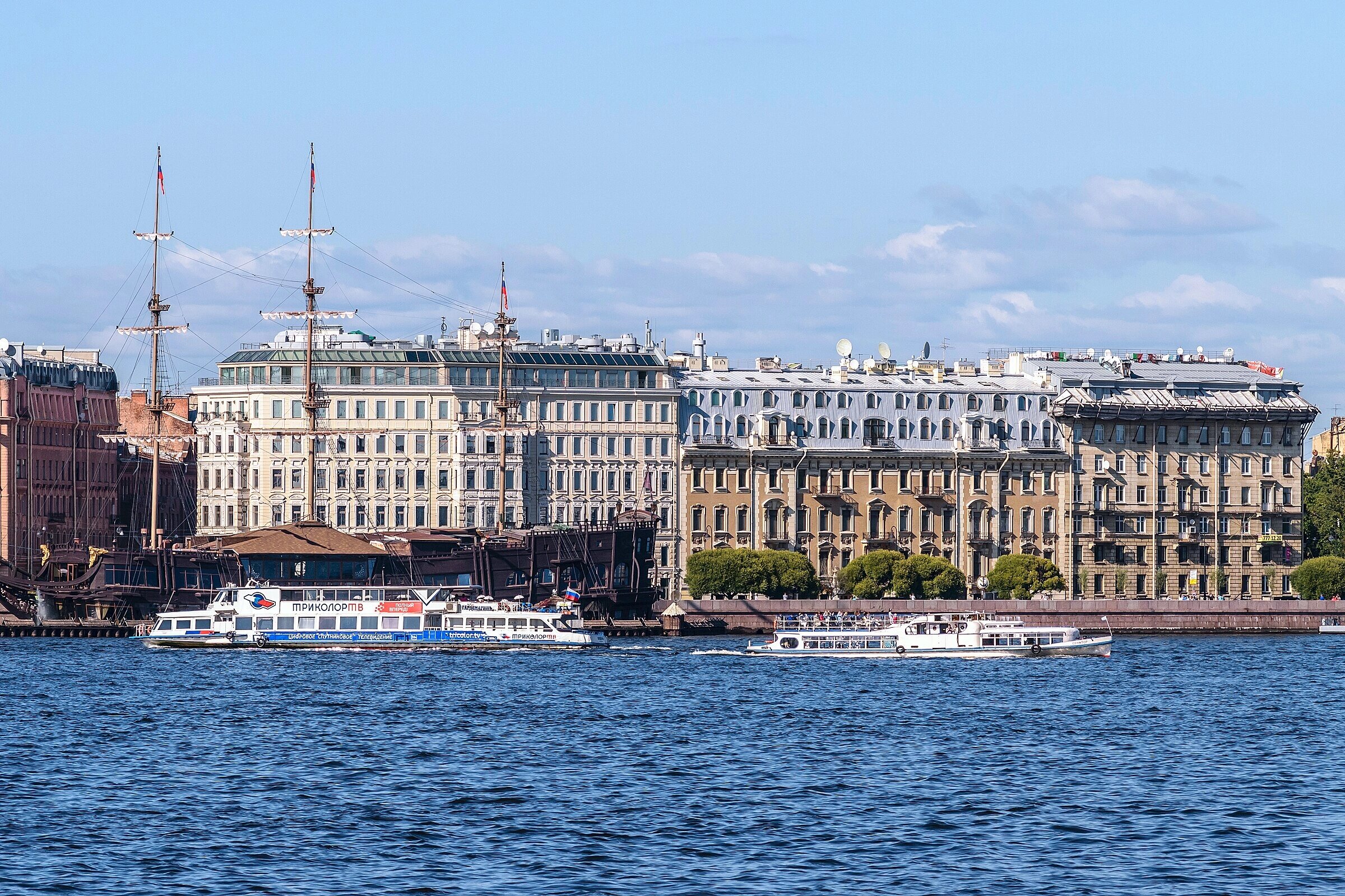 Самая дорогая сталинка в России продаётся за 1,1 миллиарда рублей