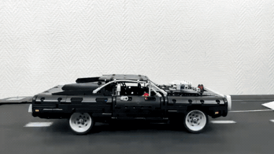 Dodge Charger из Лего испытали настоящими «дорожными» препятствиями