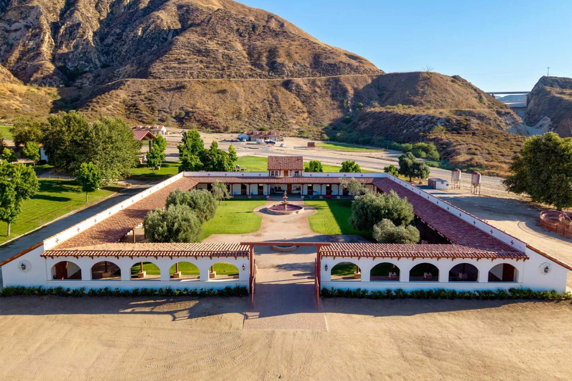 Ранчо из «Войны миров» выставлено на продажу за 44 миллиона долларов