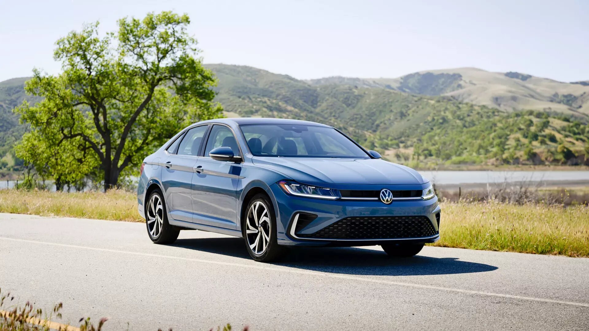 Volkswagen отзовёт новые седаны Jetta из-за трёх пожаров