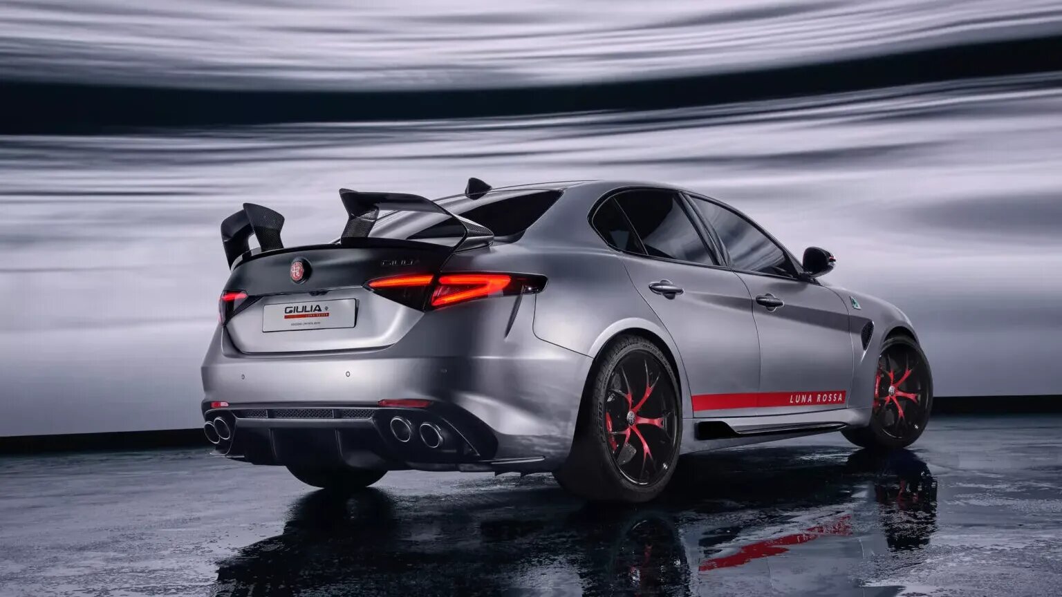 Alfa Romeo Giulia получила тюнинг в яхтенном стиле