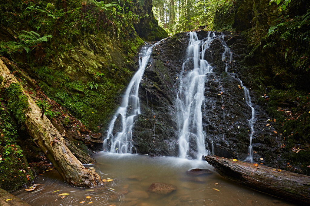 Практически во всех уголках заповедника встречаются водопады
