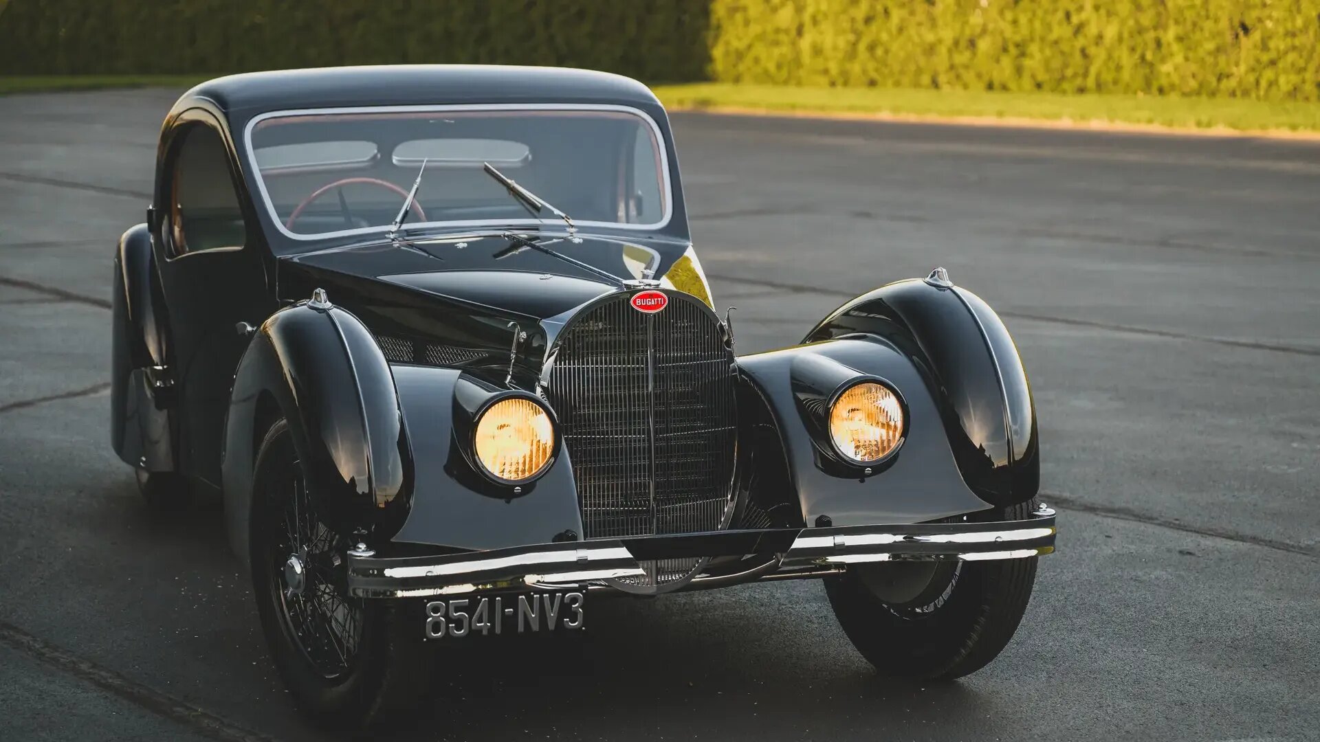 «Суперкар из 1930-х» от Bugatti хотят продать за 6 миллионов долларов