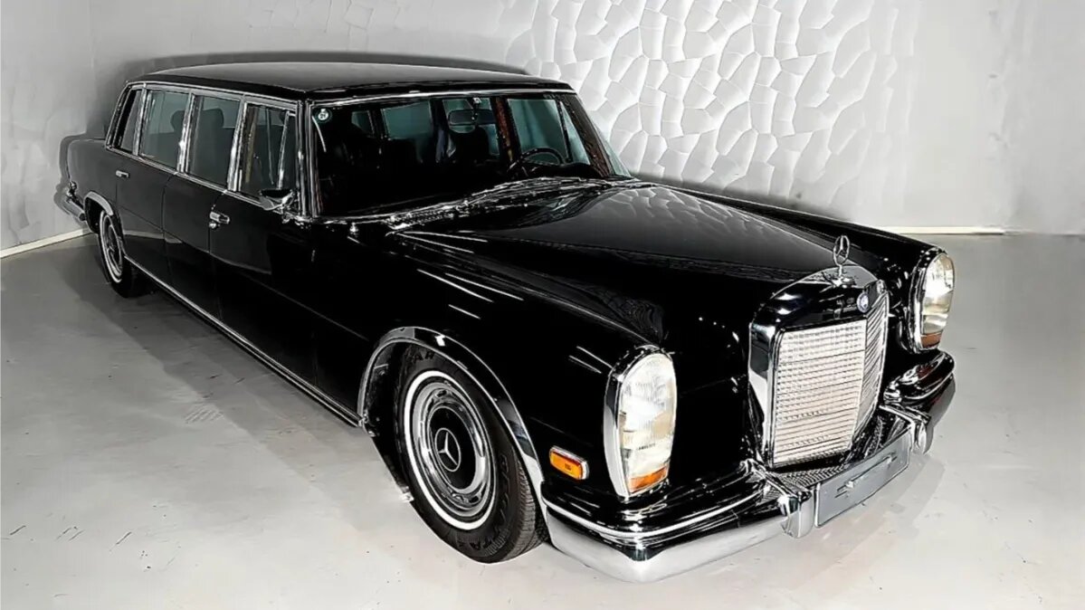 Раритетный лимузин Mercedes-Benz 600 Pullman за 51 миллион рублей продают в России