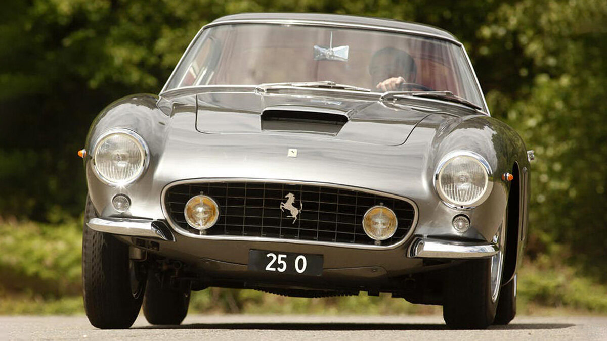 В 2014 году Джон Коллинз заплатил 518&nbsp;490 фунтов (42&nbsp;миллиона 154 тысячи рублей) за британский номерной знак «25&nbsp;О» для своей Ferrari 250 SWB