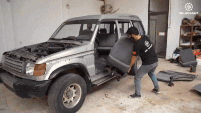 Старый Mitsubishi Pajero превратили в точную копию Гелендвагена из дерева