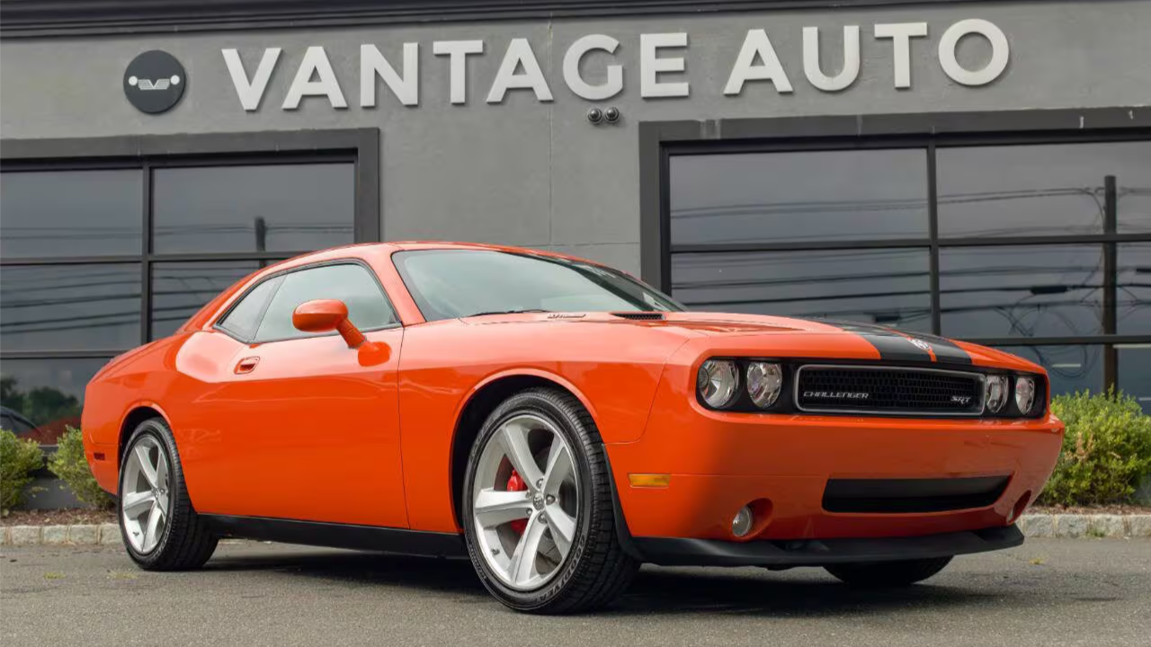 16-летний Dodge Challenger, который не проехал и двух километров, выставили на продажу