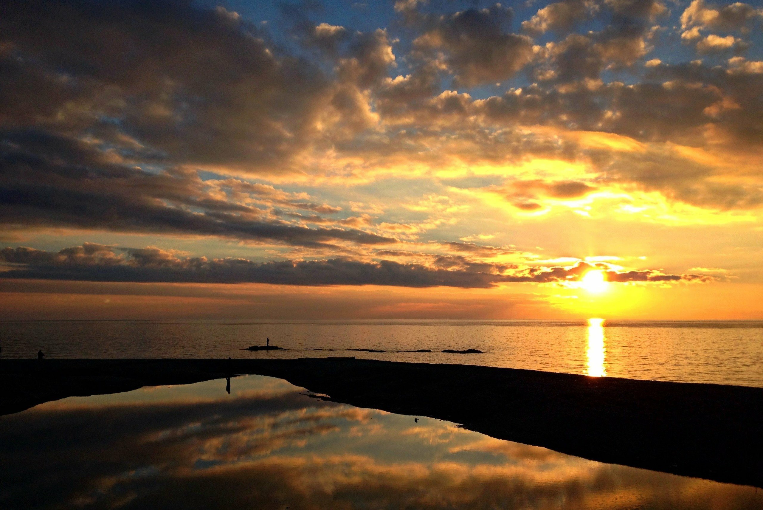 Отдых в Дивноморском: пляжи, развлечения, отели